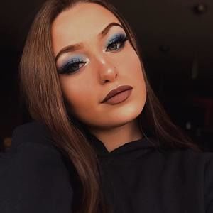 Meet your Posher, Ashlyn